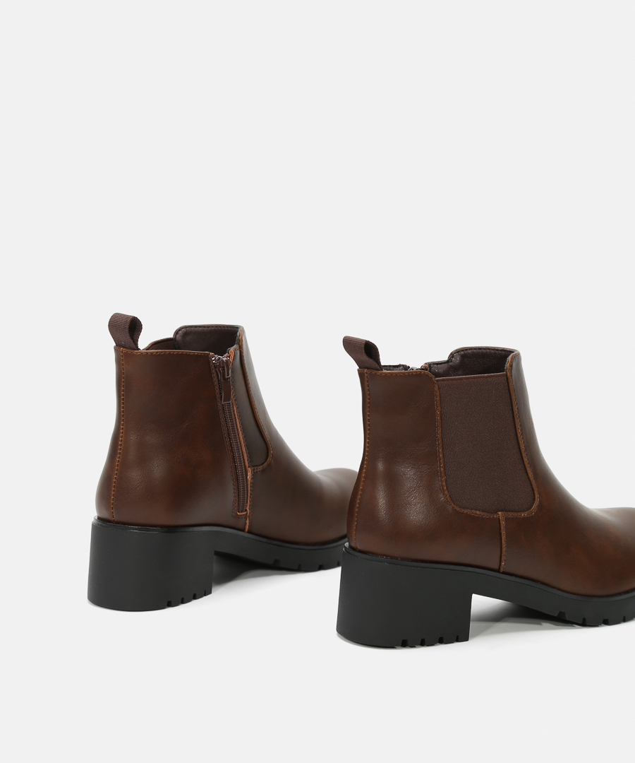 Botines chelsea básicos image number null